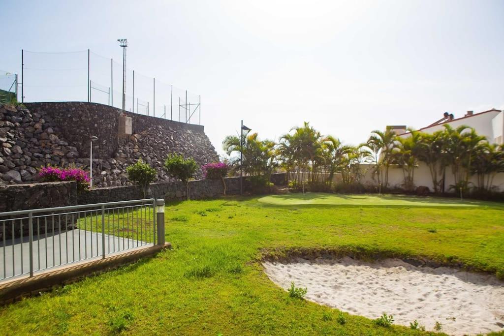 2 Bedrooms Apartment In Magnolia Golf Resort, La Caleta 아데제 외부 사진