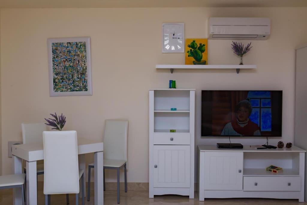 2 Bedrooms Apartment In Magnolia Golf Resort, La Caleta 아데제 외부 사진